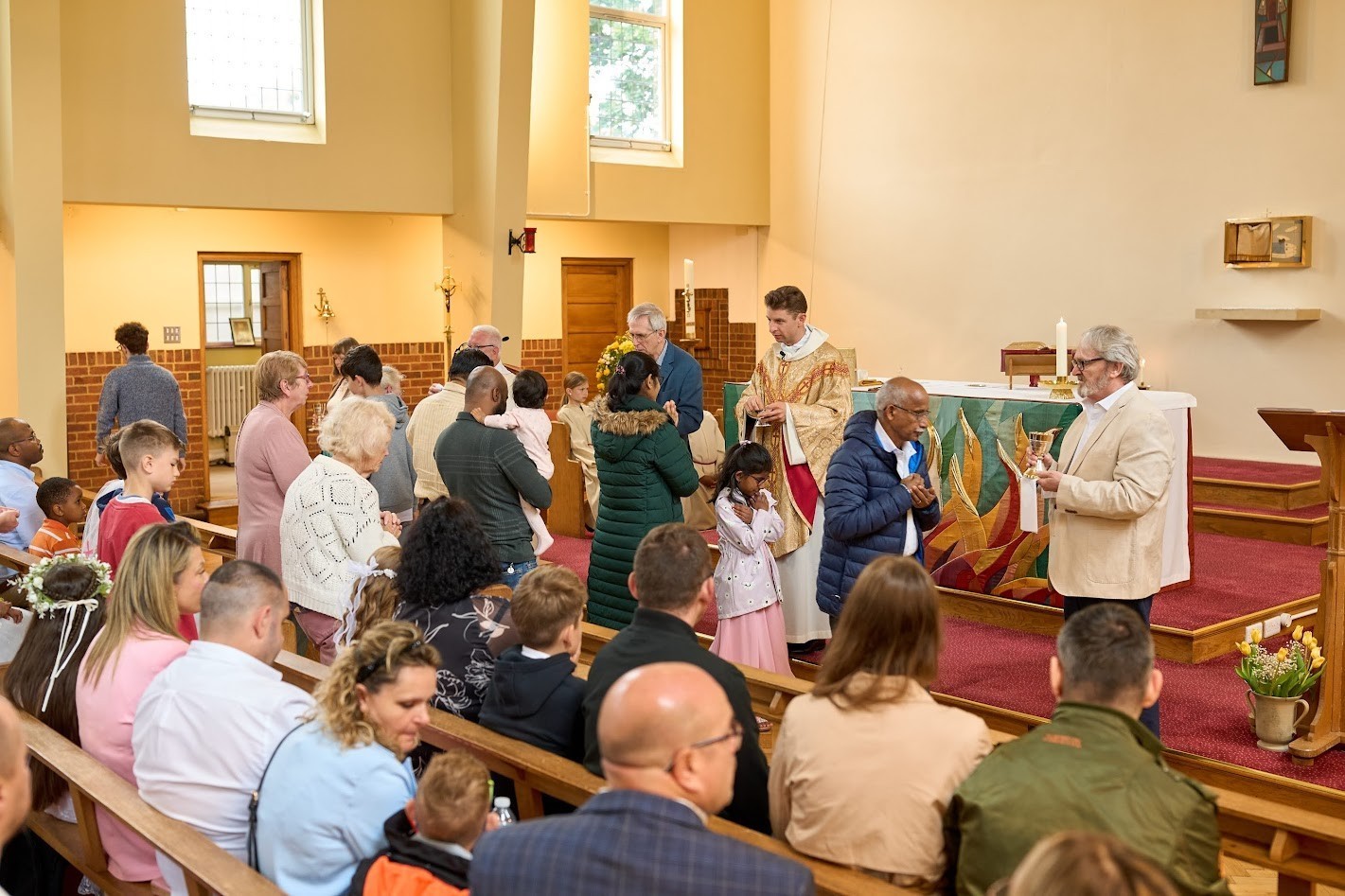 260607 Mip Communionsalisbury 0154
