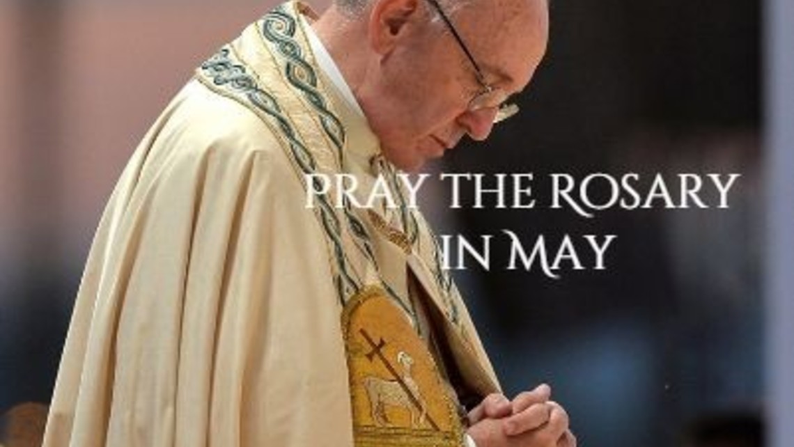 Pope Francis Prayer 1 1200x800 1 1140x641 1