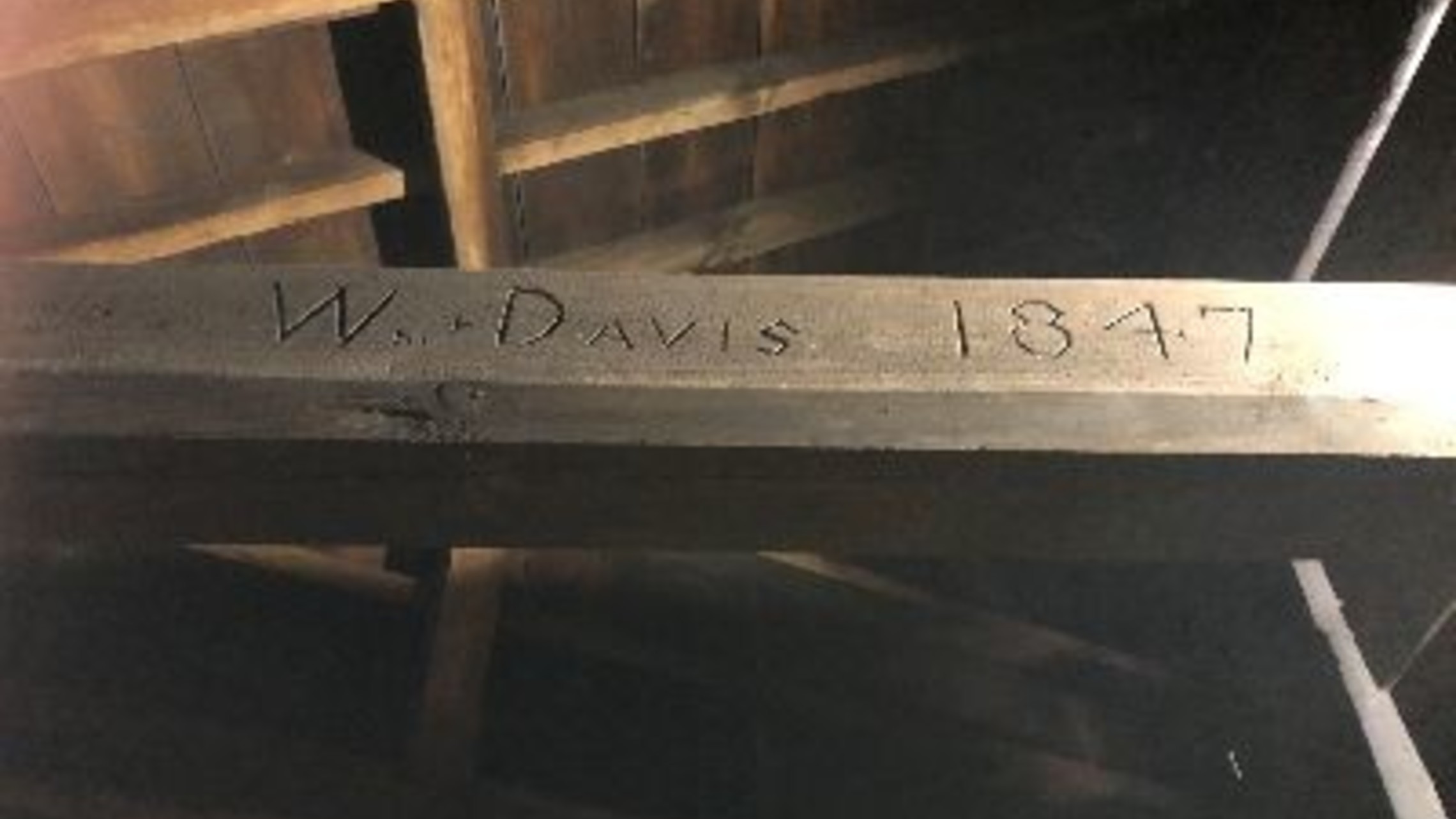 Wdavis1847red